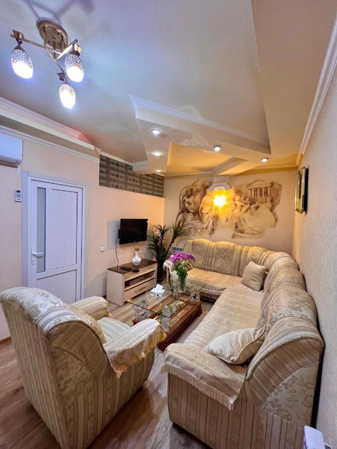 Apartment In The Centre Of Yerevan For Rent Екстериор снимка